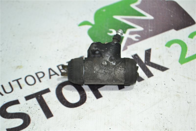 Рабочий тормозной цилиндр Toyota Fielder NZE124 1NZ-FE 2005 задний левый (б/у) Рабочий тормозной цилиндр Toyota Fielder NZE124 1NZ-FE 2005 задний левый (б/у)