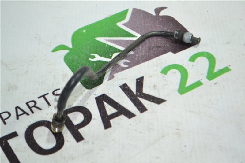 Трубка тормозная Toyota Corolla NZE121 1NZ 2004 задняя правая (б/у) Трубка тормозная Toyota Corolla NZE121 1NZ 2004 задняя правая (б/у)