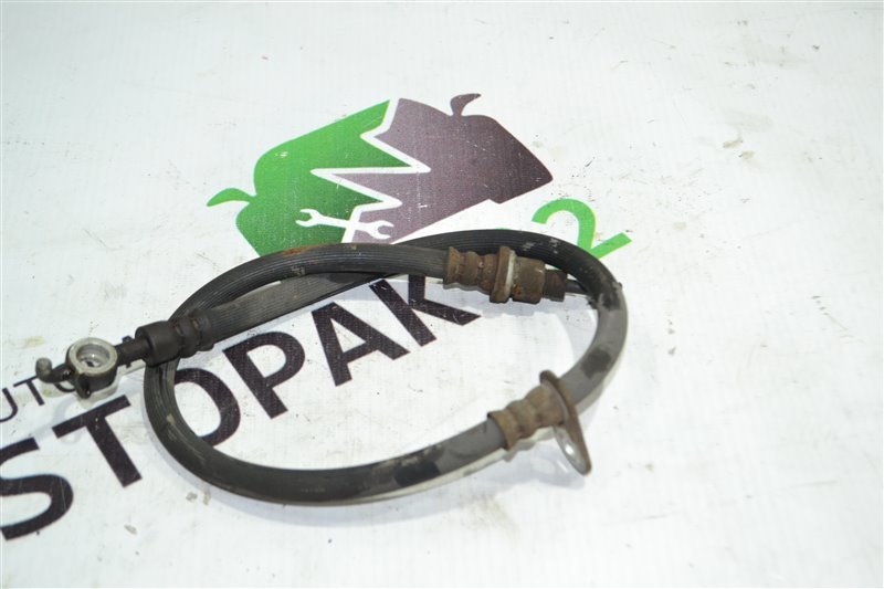 Шланг тормозной Toyota Corolla NZE121 1NZ 2002 передний (б/у) Шланг тормозной Toyota Corolla NZE121 1NZ 2002 передний (б/у)