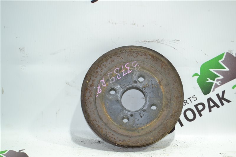 Тормозной барабан Toyota Corolla NZE121 1NZ 2004 задний (б/у) Тормозной барабан Toyota Corolla NZE121 1NZ 2004 задний (б/у)