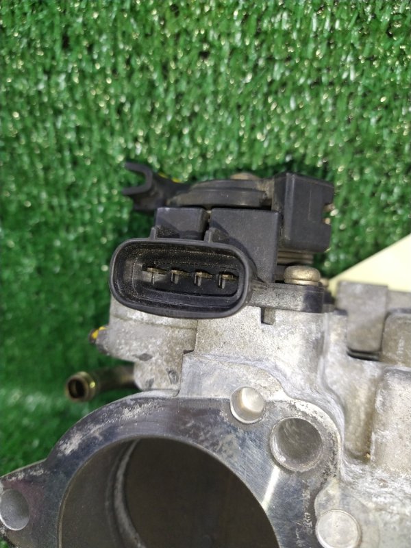 Дроссельная заслонка Toyota Vista Ardeo SV50 3S-FSE 1999 (б/у) Дроссельная заслонка Toyota Vista Ardeo SV50 3S-FSE 1999 (б/у)