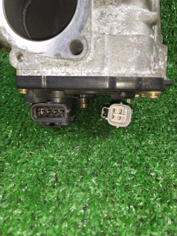 Дроссельная заслонка Toyota Vista Ardeo SV50 3S-FSE 1999 (б/у) Дроссельная заслонка Toyota Vista Ardeo SV50 3S-FSE 1999 (б/у)