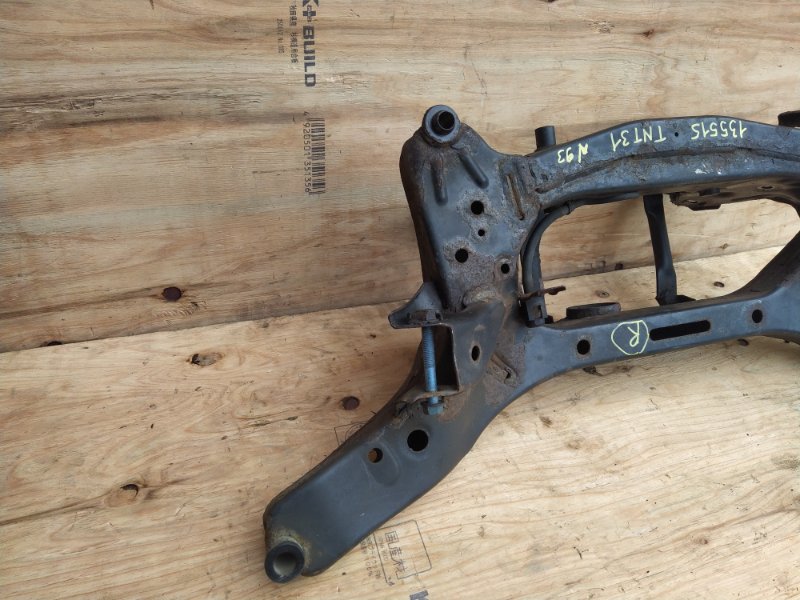 Балка поперечная задняя Nissan X-Trail TNT31 QR25 2008 (б/у) Балка поперечная задняя Nissan X-Trail TNT31 QR25 2008 (б/у)