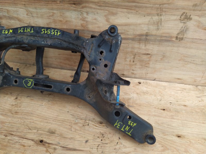 Балка поперечная задняя Nissan X-Trail TNT31 QR25 2008 (б/у) Балка поперечная задняя Nissan X-Trail TNT31 QR25 2008 (б/у)