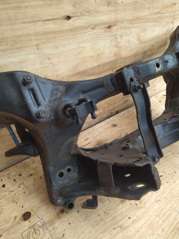 Балка поперечная задняя Nissan X-Trail TNT31 QR25 2008 (б/у) Балка поперечная задняя Nissan X-Trail TNT31 QR25 2008 (б/у)