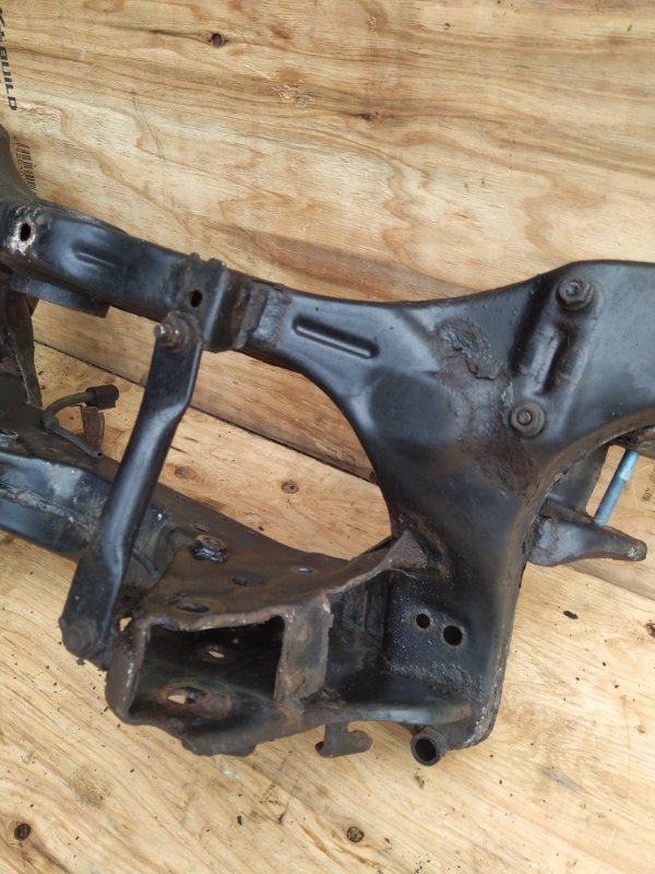 Балка поперечная задняя Nissan X-Trail TNT31 QR25 2008 (б/у) Балка поперечная задняя Nissan X-Trail TNT31 QR25 2008 (б/у)