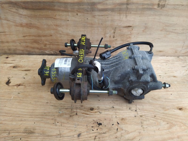 Редуктор Nissan X-Trail TNT31 QR25 2008 задний (б/у) Редуктор Nissan X-Trail TNT31 QR25 2008 задний (б/у)