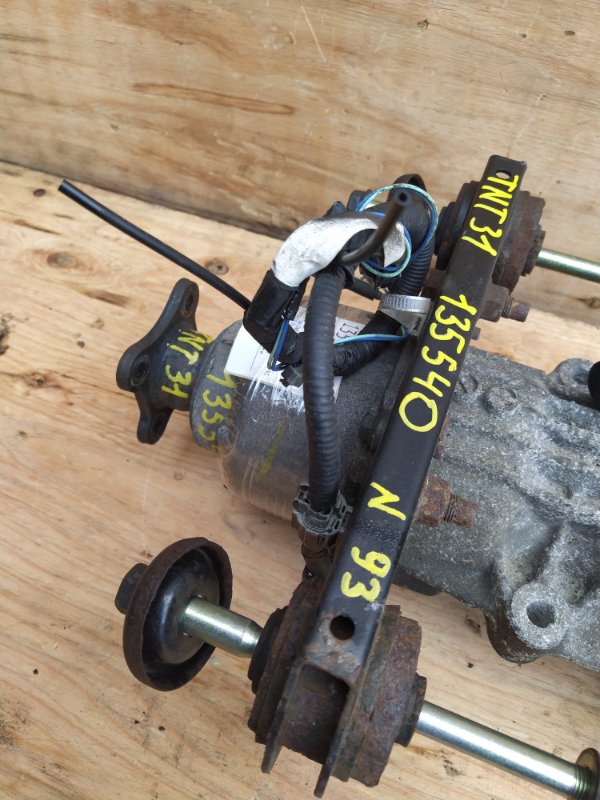 Редуктор Nissan X-Trail TNT31 QR25 2008 задний (б/у) Редуктор Nissan X-Trail TNT31 QR25 2008 задний (б/у)