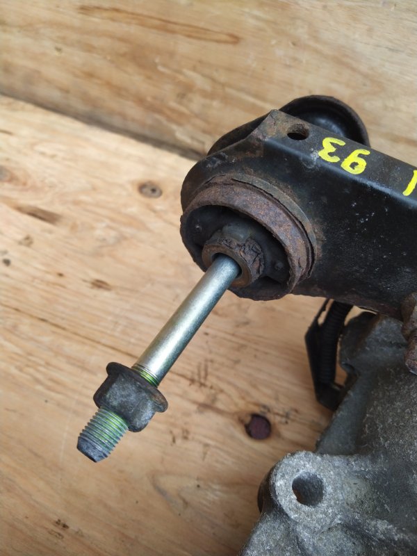 Редуктор Nissan X-Trail TNT31 QR25 2008 задний (б/у) Редуктор Nissan X-Trail TNT31 QR25 2008 задний (б/у)