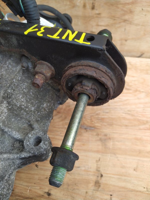 Редуктор Nissan X-Trail TNT31 QR25 2008 задний (б/у) Редуктор Nissan X-Trail TNT31 QR25 2008 задний (б/у)