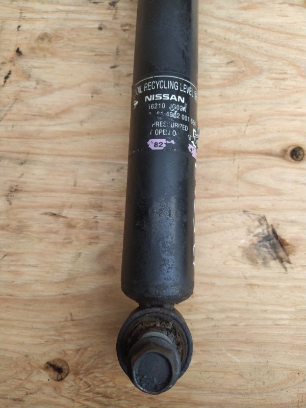 Амортизатор Nissan X-Trail TNT31 QR25 2008 задний (б/у) Амортизатор Nissan X-Trail TNT31 QR25 2008 задний (б/у)