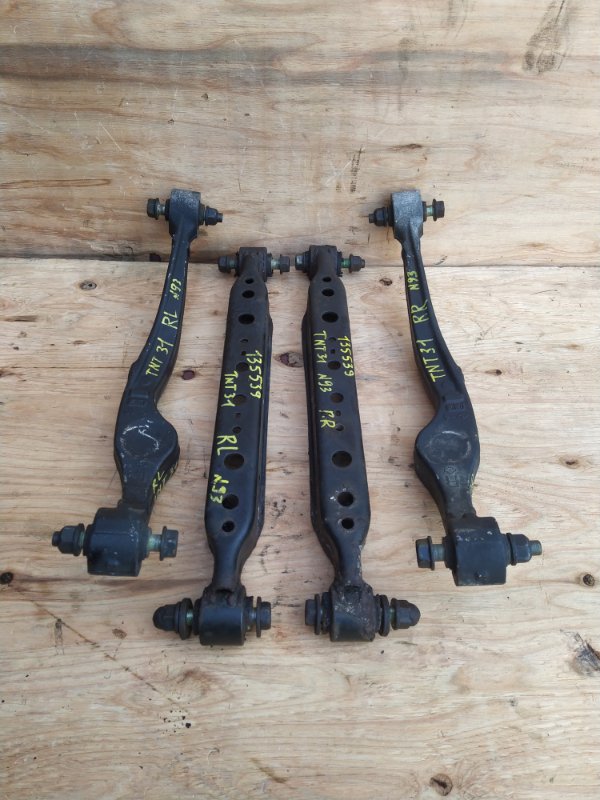 Рычаг поперечный Nissan X-Trail TNT31 QR25 2008 задний (б/у) Рычаг поперечный Nissan X-Trail TNT31 QR25 2008 задний (б/у)