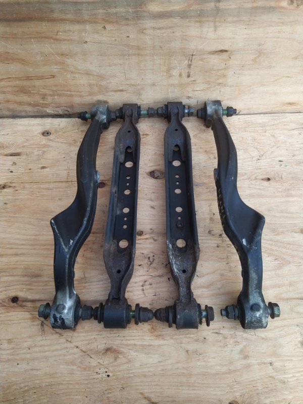 Рычаг поперечный Nissan X-Trail TNT31 QR25 2008 задний (б/у) Рычаг поперечный Nissan X-Trail TNT31 QR25 2008 задний (б/у)