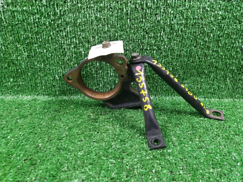 Кронштейн привода Toyota Vista Ardeo SV50 3S-FSE 1999 (б/у) Кронштейн привода Toyota Vista Ardeo SV50 3S-FSE 1999 (б/у)