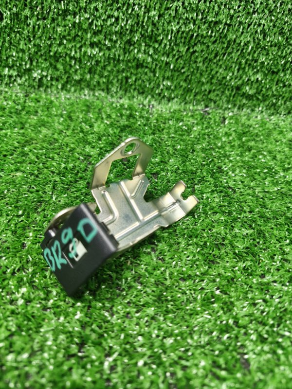 Ручка открывания лючка бензобака Honda CR-V RE4 K24A 2007 (б/у)