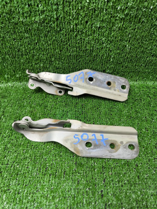 Петля капота Suzuki Escudo TL52W J20A 2004 (б/у)