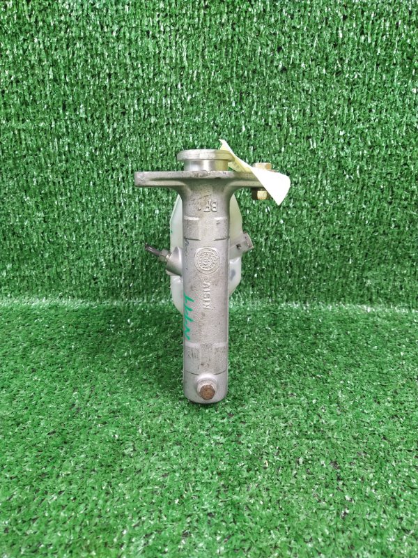 Главный тормозной цилиндр Toyota Windom MCV21 2MZFE 1999 (б/у) Главный тормозной цилиндр Toyota Windom MCV21 2MZFE 1999 (б/у)