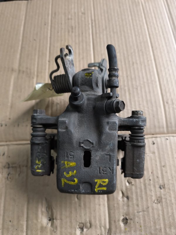 Суппорт Nissan Cefiro A32 VQ20 задний левый (б/у)