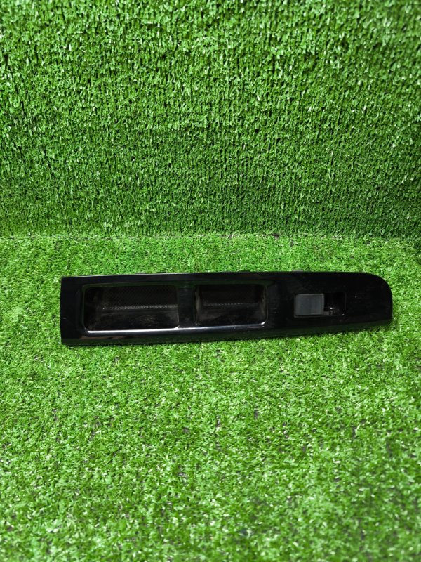 Кнопка стеклоподъемника Toyota Vitz KSP130 передняя левая (б/у)