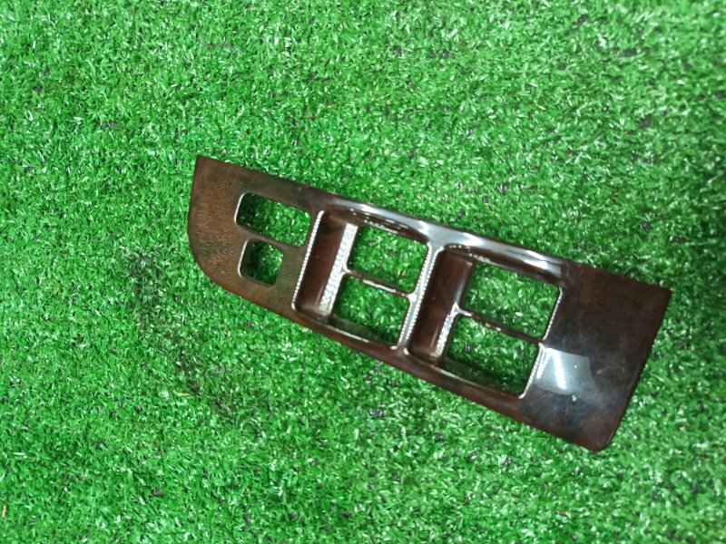 Накладка на кнопку стеклоподъёмника Toyota Corona Premio ST210 3S-FSE 2000 передняя правая (б/у)