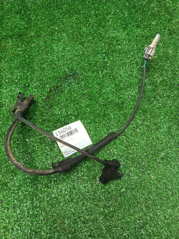 Датчик abs Toyota Hoah AZR60 1AZFE передний правый (б/у)