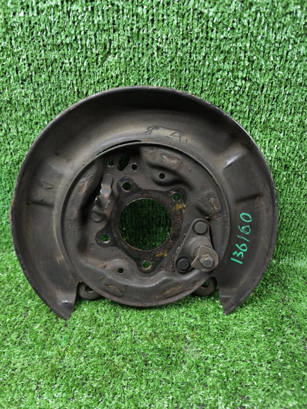 Тормозной опорный щит Toyota Camry SV30 задний левый (б/у)