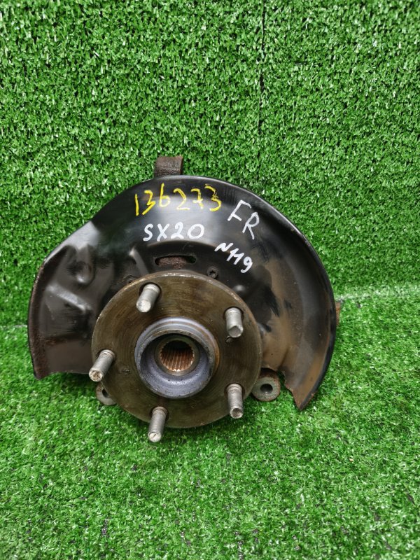 Ступица Toyota Camry Gracia SXV20 5SFE 2000 передняя правая (б/у)