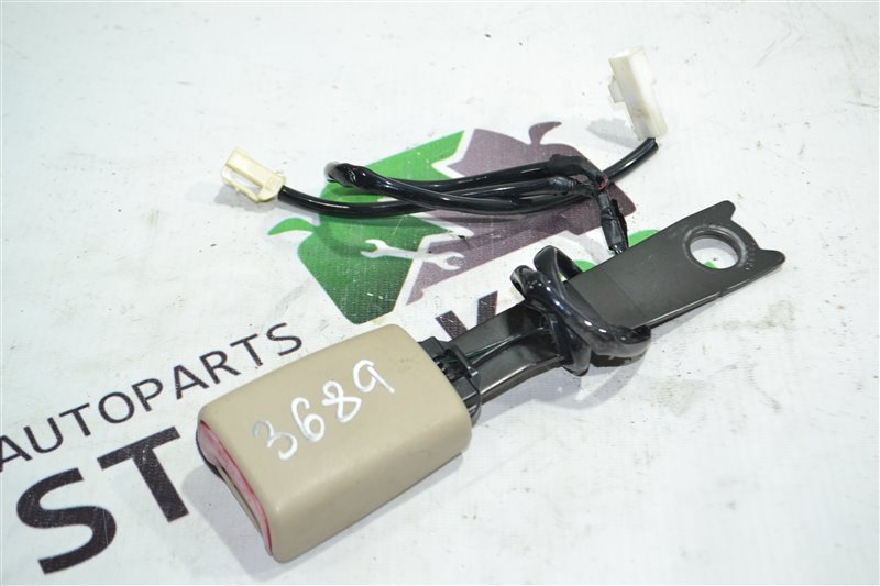 Замок ремня безопасности Toyota Corolla NZE124 2002 передний левый (б/у)