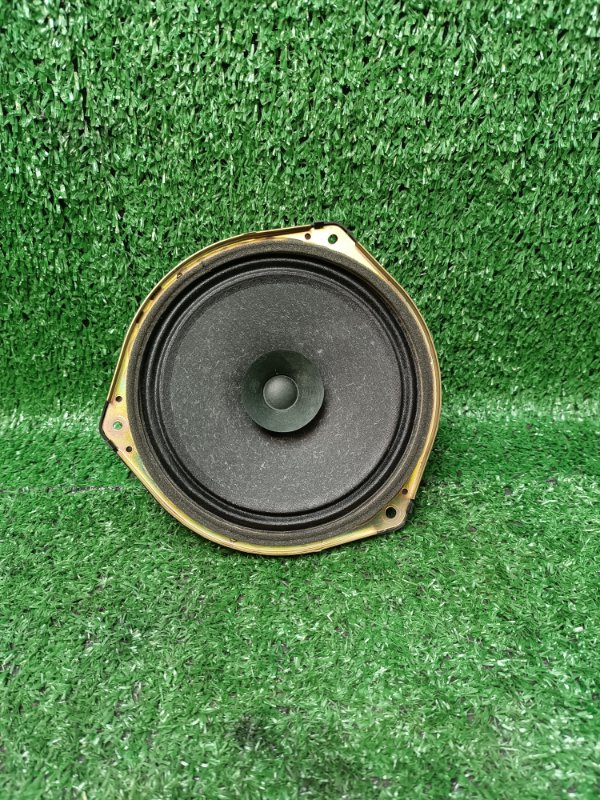 Динамик Mazda Familia S-Wagon BJ5W ZLDE 1998 передний (б/у)