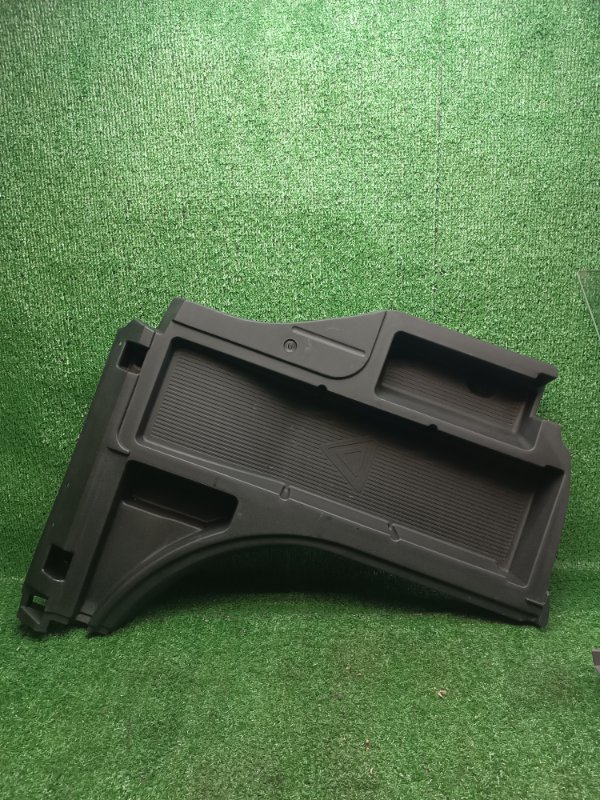 Пол багажника Mazda Familia S-Wagon BJ5W ZLDE 1998 правый (б/у)