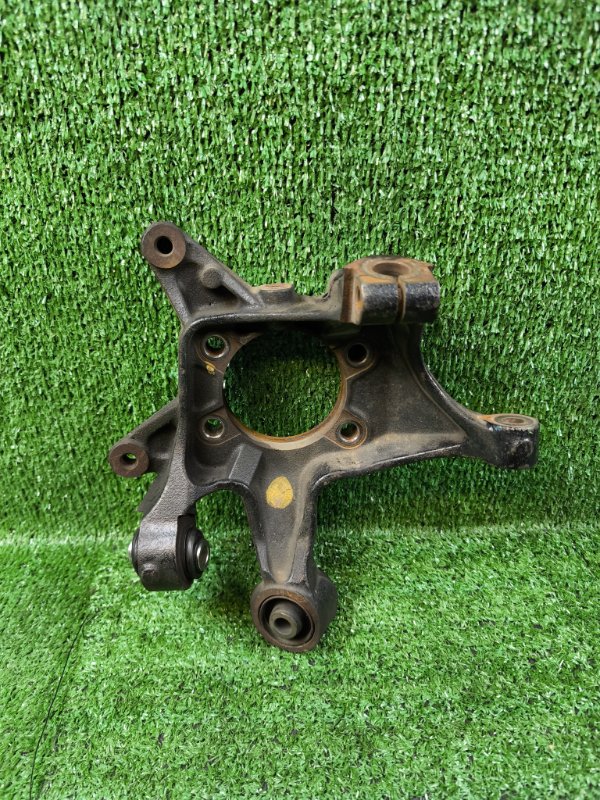 Цапфа Subaru Impreza GH2 EJ152 задняя левая (б/у)