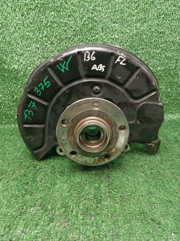 Ступица Volkswagen Passat B6 передняя левая (б/у)