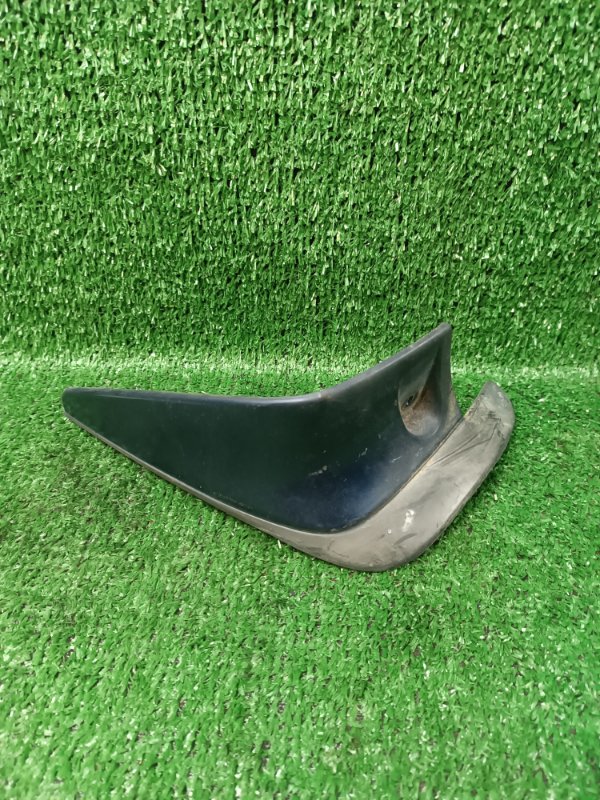 Брызговик Toyota Carina AT211 передний левый (б/у)