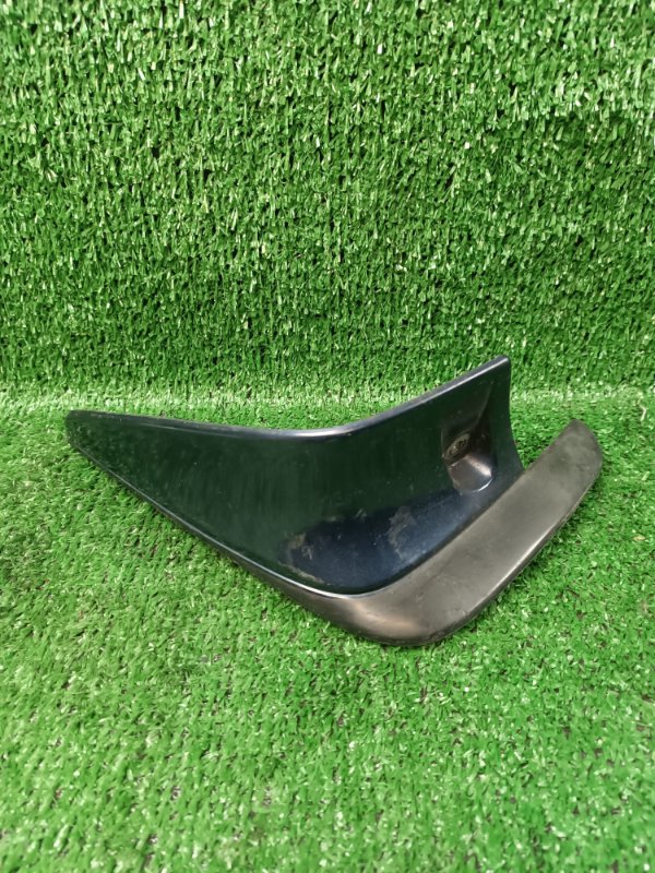 Брызговик Toyota Carina AT211 передний левый (б/у)