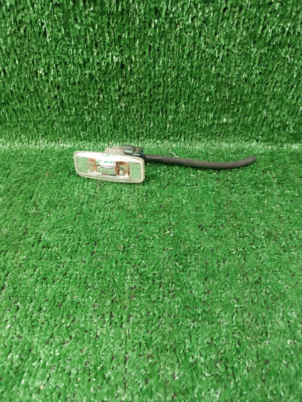 Повторитель в крыло Nissan Teana J31 (б/у)