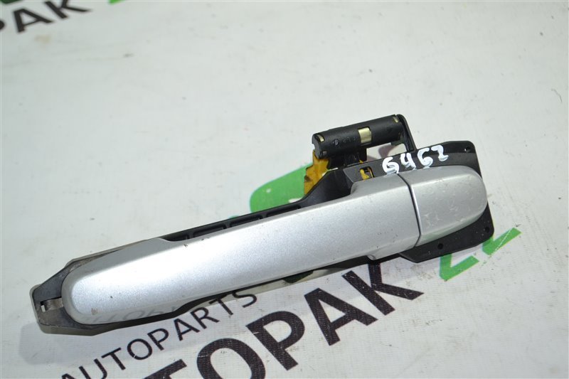 Ручка двери Toyota Corolla Spacio NZE121 1NZ 2002 передняя левая (б/у)