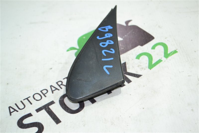 Уголок крыла Toyota Fielder NZE121 1NZ 2002 левый (б/у)