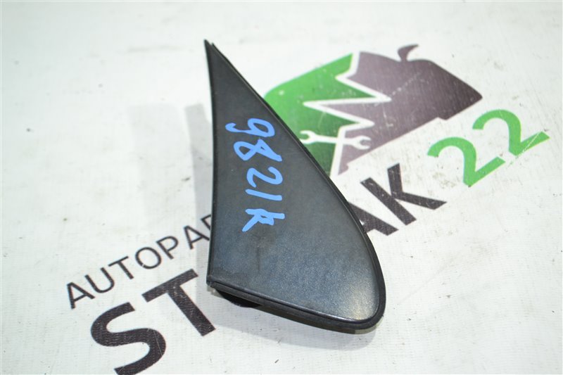 Уголок крыла Toyota Fielder NZE121 1NZ 2002 правый (б/у)