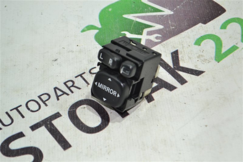 Блок управления зеркалами Toyota Corolla NZE121 1NZ 2004 (б/у)