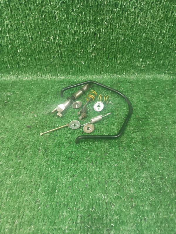 Механизм стояночного тормоза Toyota Corsa EL51 задний правый (б/у)