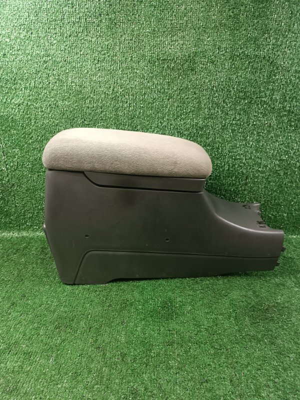 Бардачок между сиденьями Toyota Camry Gracia SXV20 5SFE 2000 (б/у)