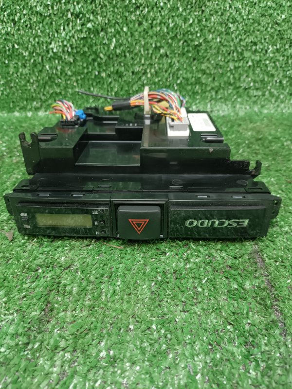 Часы Suzuki Escudo TL52W J20A 2005 (б/у)