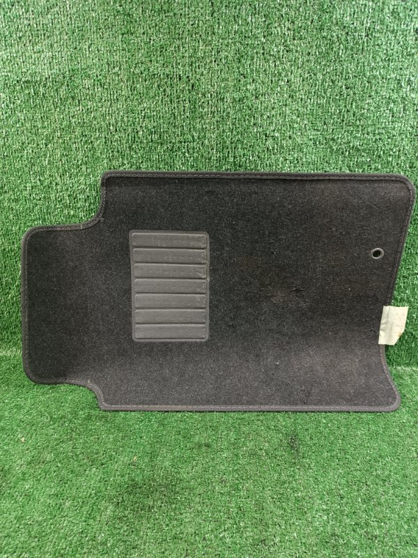 Коврики комплект Suzuki Escudo TL52W J20A 2005 (б/у)