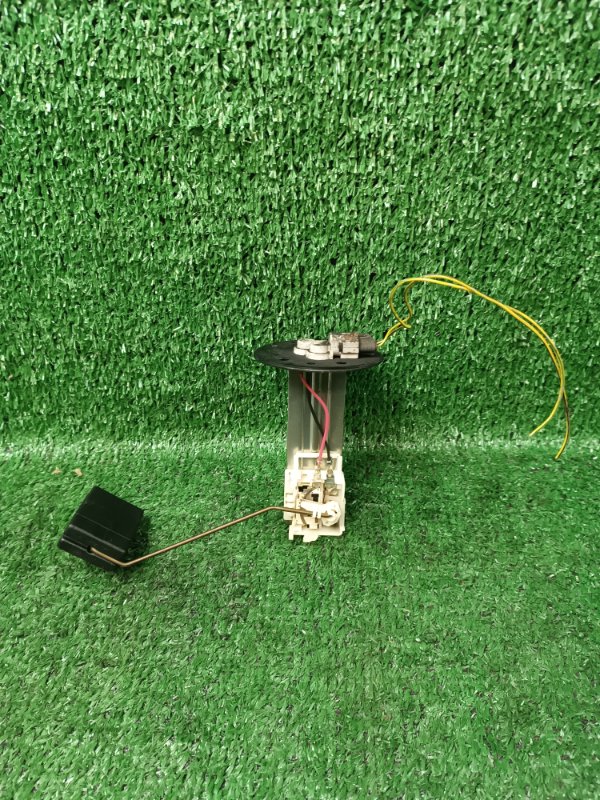 Датчик уровня топлива Toyota Caldina CT216 3CTE 1997 (б/у)