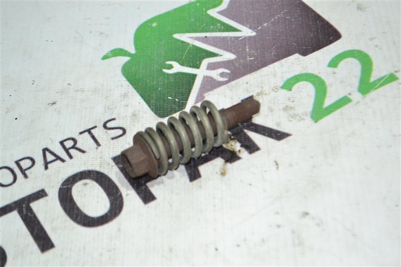 Болт глушителя Toyota Toyota Corolla/Fielder/Allex/Runx NZE/ZZE120/121/122/123/124 NZE/ZZE/120/121/122/123/124 1NZ/1ZZ 2000 (б/у)