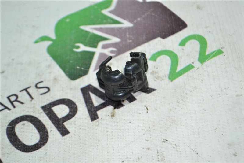 Фиксатор трубки кондиционера Toyota Toyota Corolla/Fielder/Allex/Runx NZE/ZZE120/121/122/123/124 (б/у)