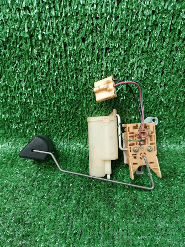 Датчик уровня топлива Toyota Windom MCV21 2MZFE 1999 (б/у)