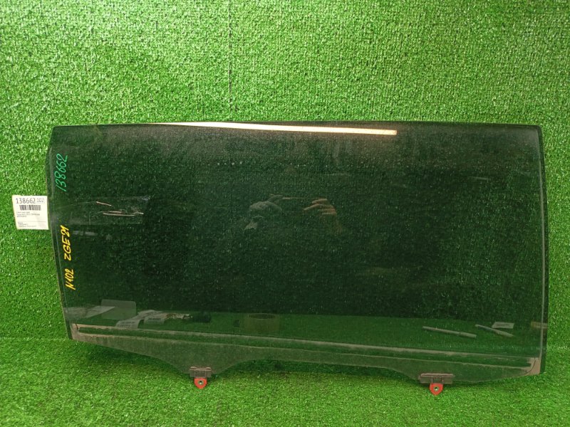 Стекло Toyota Wish ZGE21 3ZR-FAE 2009 заднее правое (б/у)