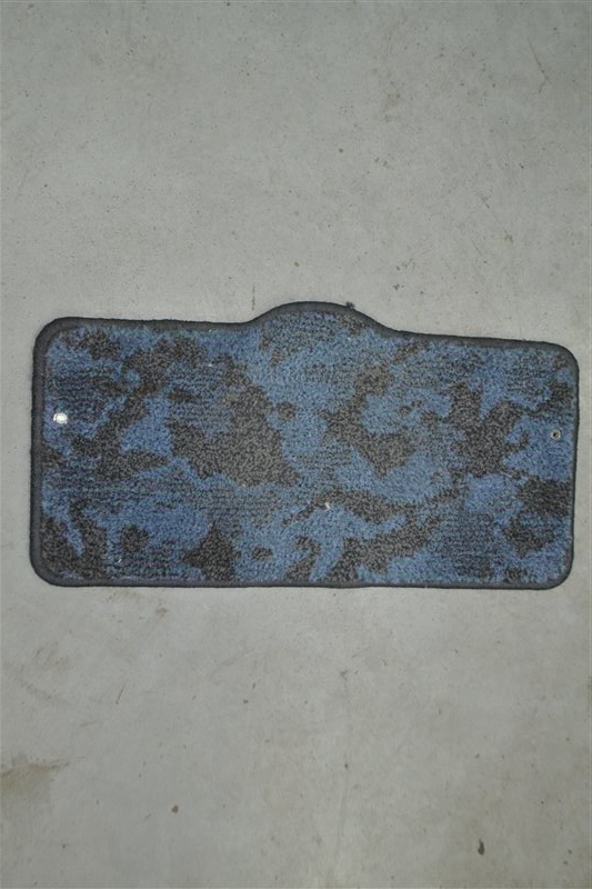 Коврик салона Toyota Corolla/Fielder/Allex/Runx NZE/ZZE/120/121/122/123/124 1NZ/1ZZ 2000 (б/у)