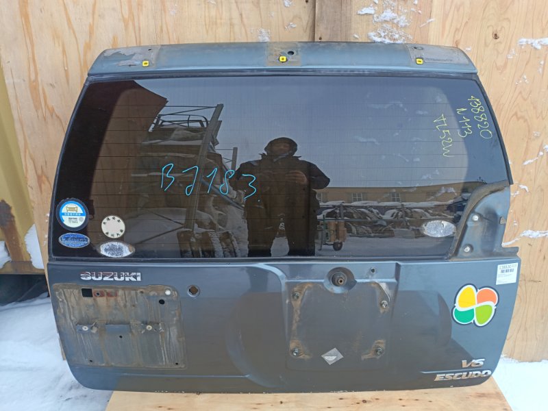 Дверь багажника Suzuki Escudo TL52W J20A 2005 (б/у)